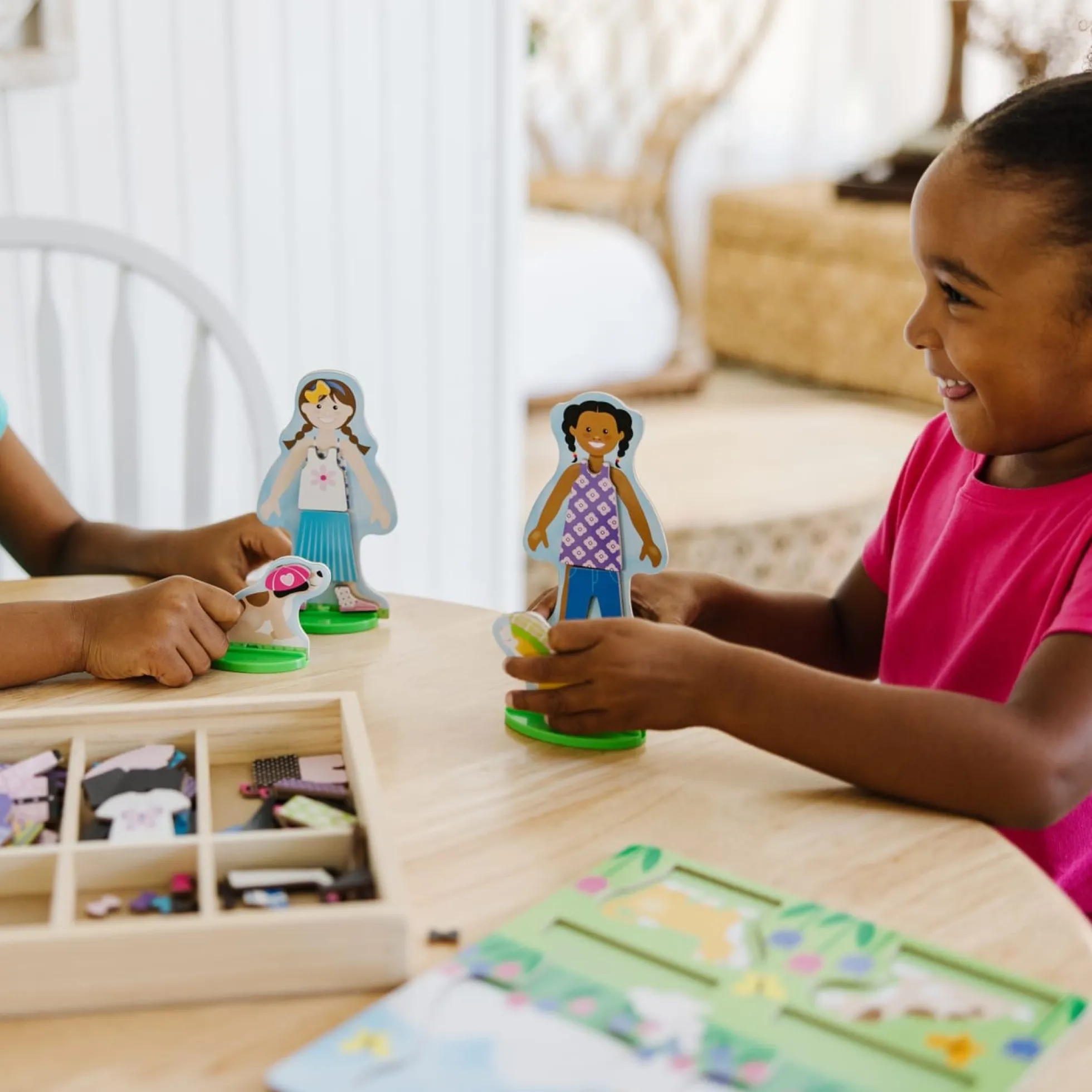 Best Friends Magnetic Dress-Up Play Set