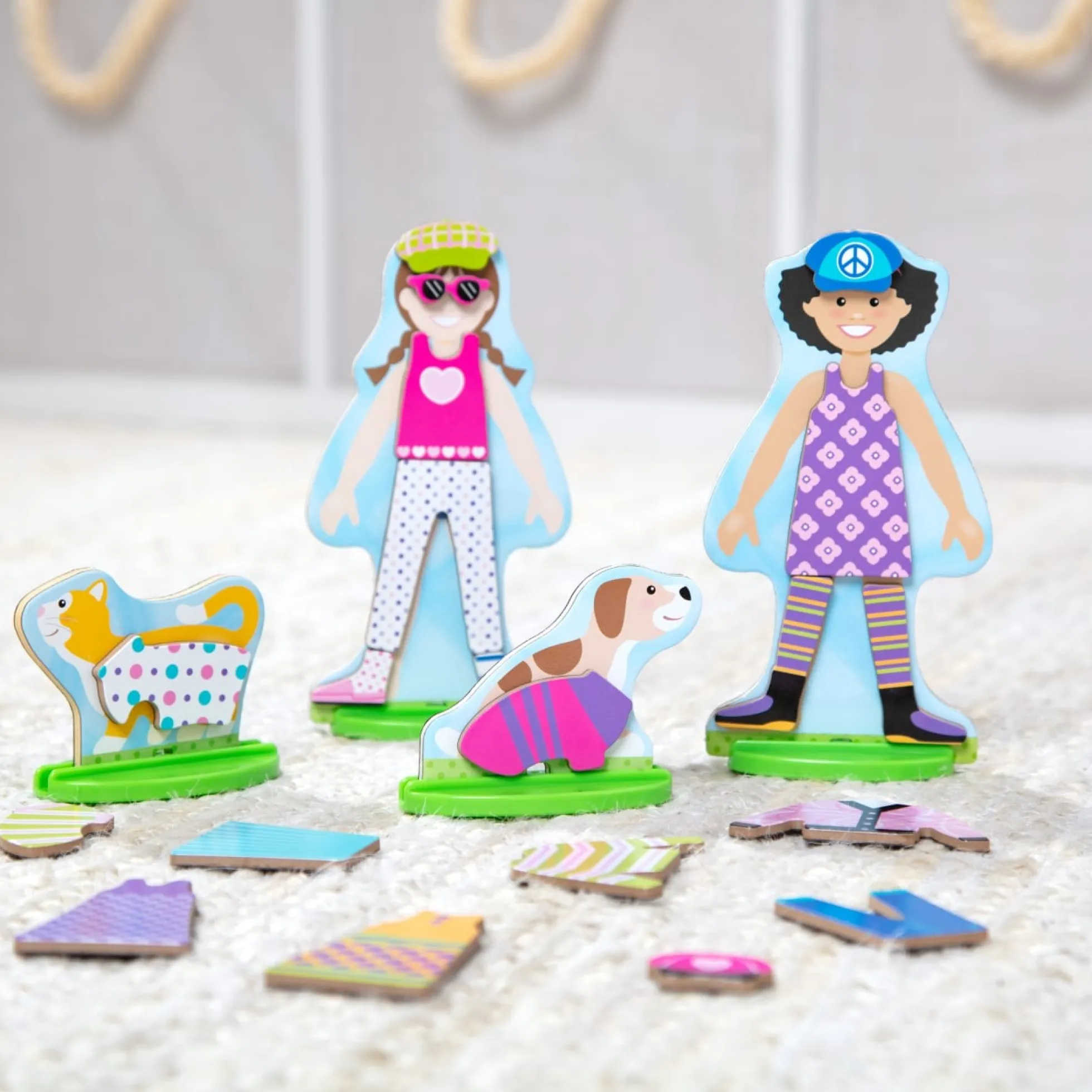 Best Friends Magnetic Dress-Up Play Set