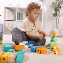 Blockables™ Dinosaur Play Set