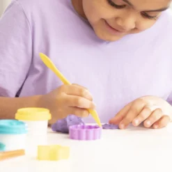 Created by Me! Cut, Sculpt & Roll Modeling Dough Kit