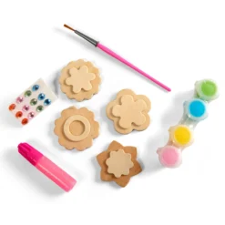 Created by Me! Flower Magnets Wooden Craft Kit