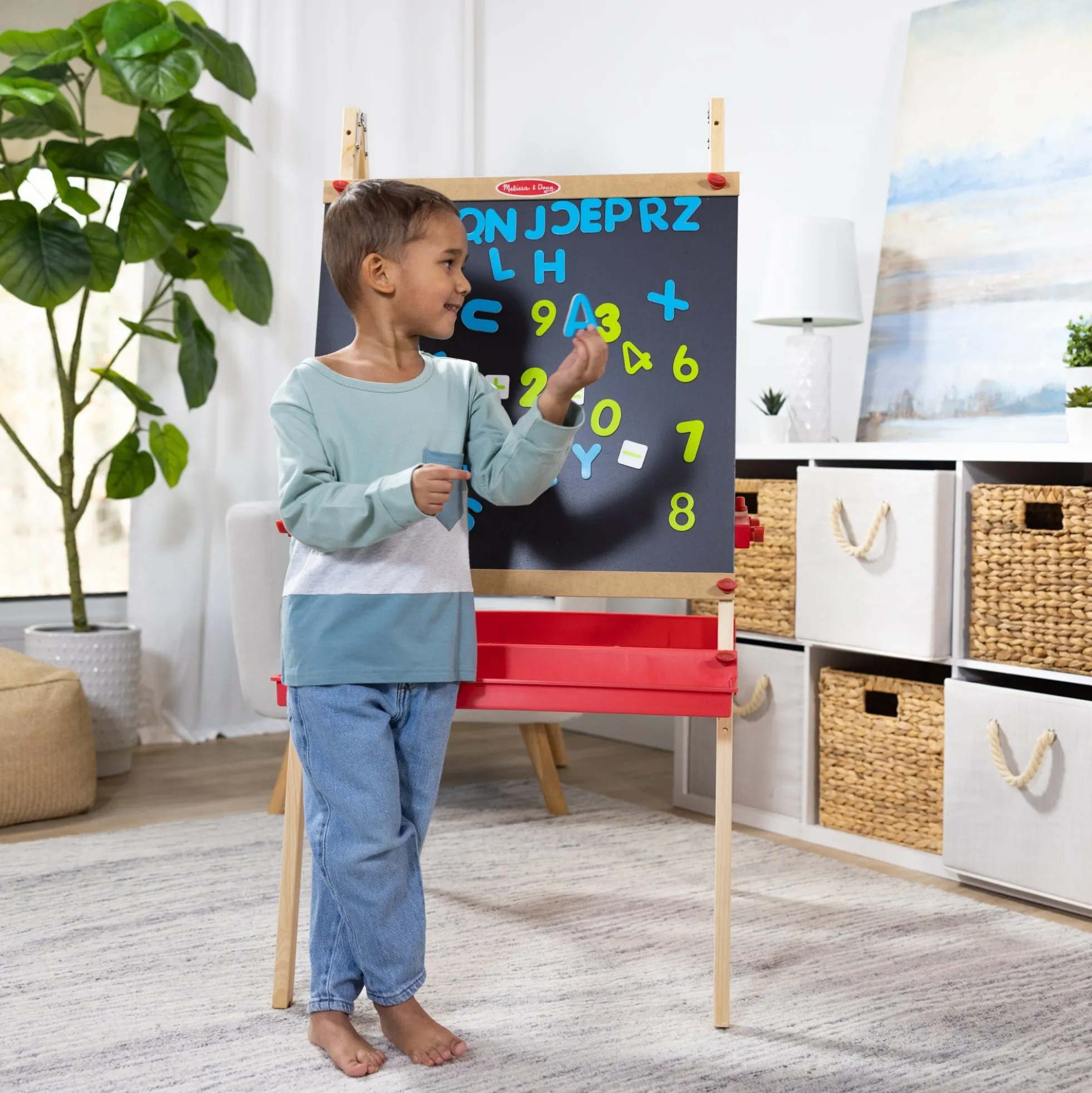 Deluxe Magnetic Standing Art Easel