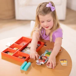 Disney Moana Wooden Magnetic Dress-Up Play Set