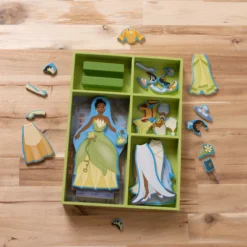 Disney Tiana Wooden Magnetic Dress-Up Play Set