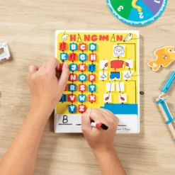 Flip-to-Win Hangman Travel Game