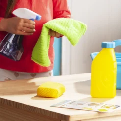 Let's Play House! Spray, Squirt & Squeegee Play Set