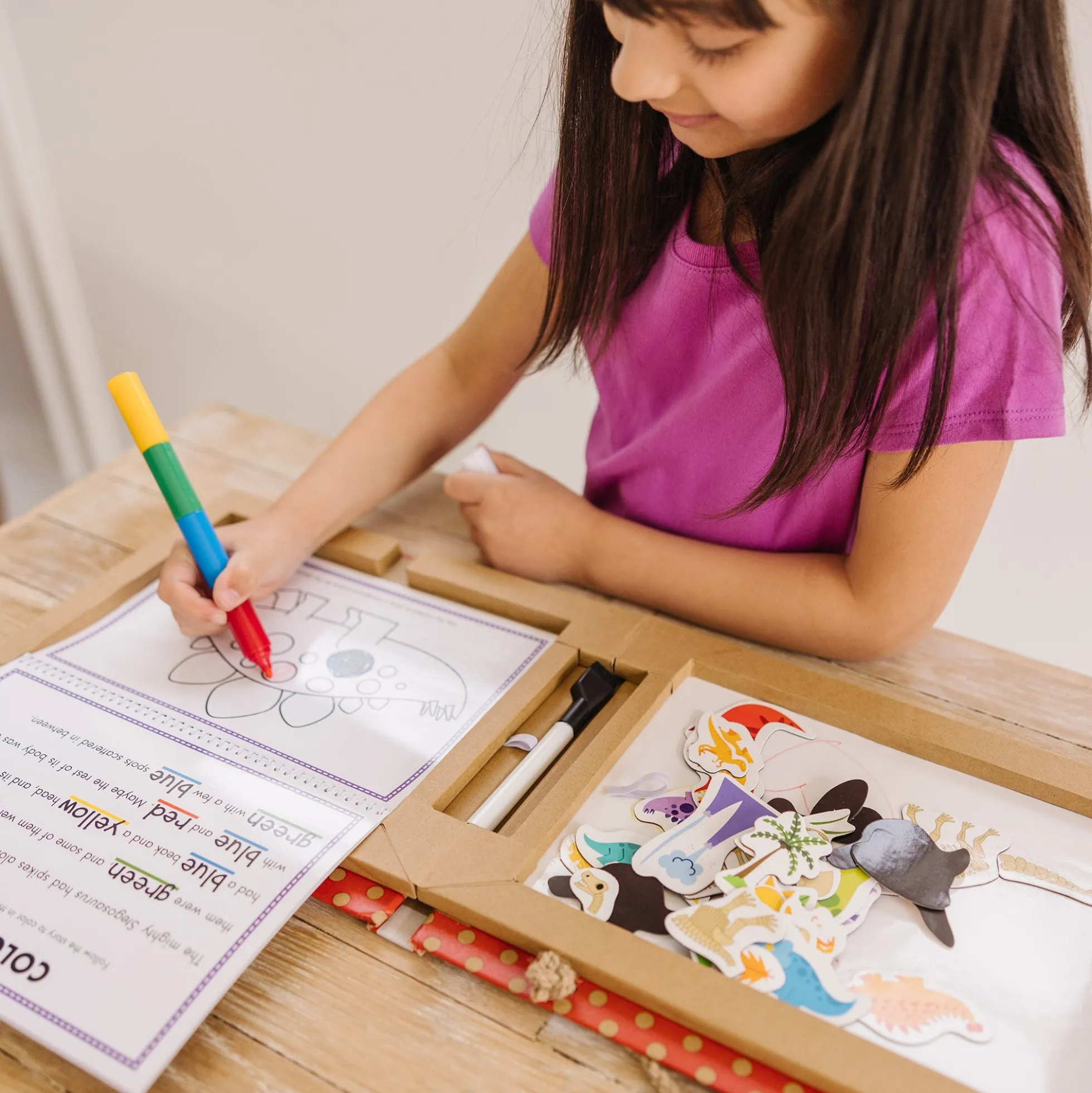 Natural Play: Play, Draw, Create Reusable Drawing & Magnet Kit – Dinosaurs