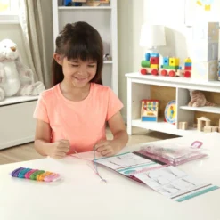 On the Go Crafts - Friendship Bracelets