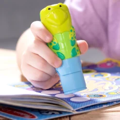 Sticker WOW!™ Activity Pad & Sticker Stamper - Sea Turtle