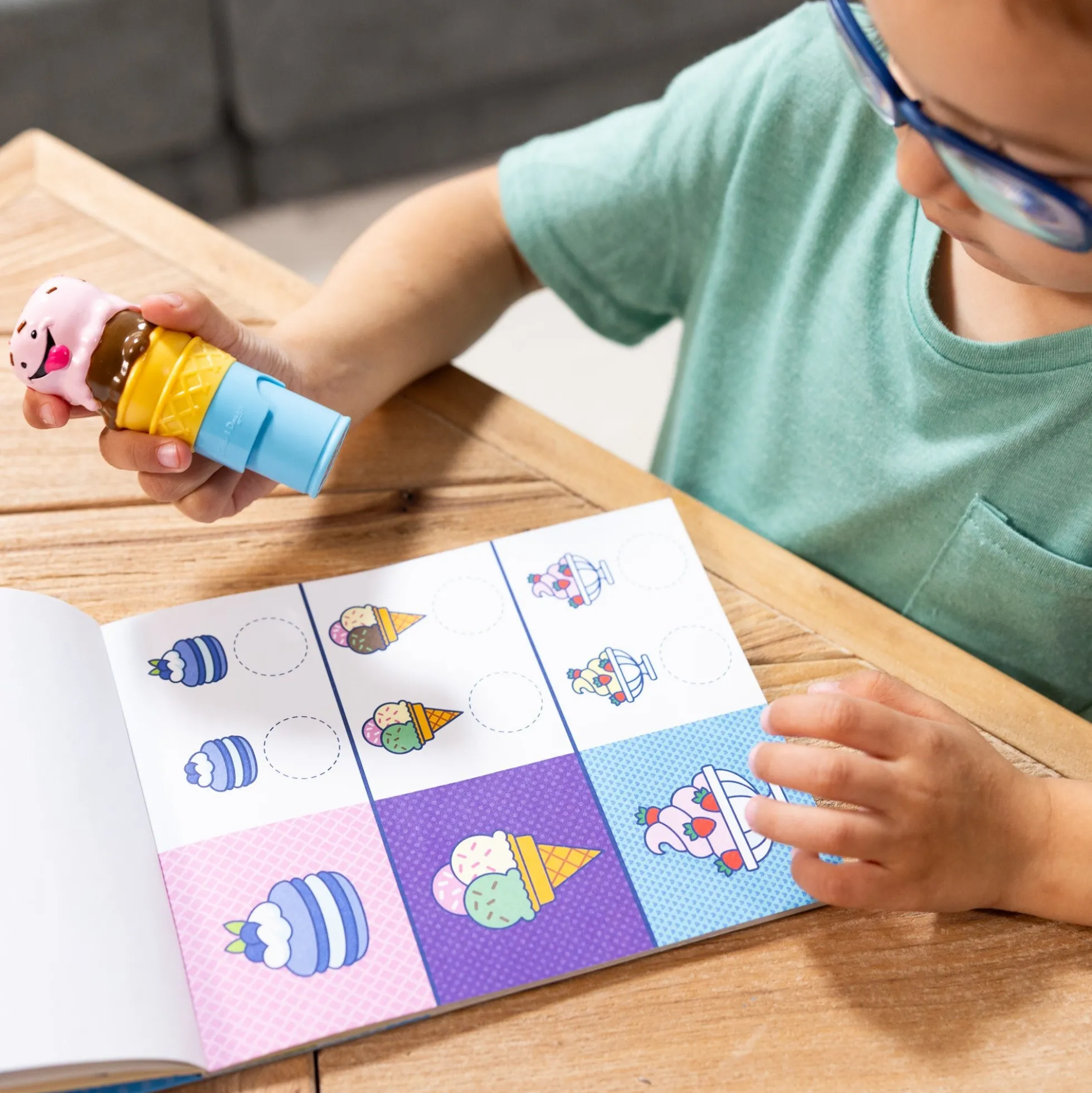 Sticker WOW!™ Activity Pad & Sticker Stamper - Ice Cream