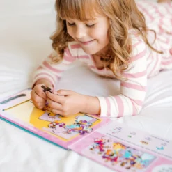 Take-Along Magnetic Jigsaw Puzzles – Princesses