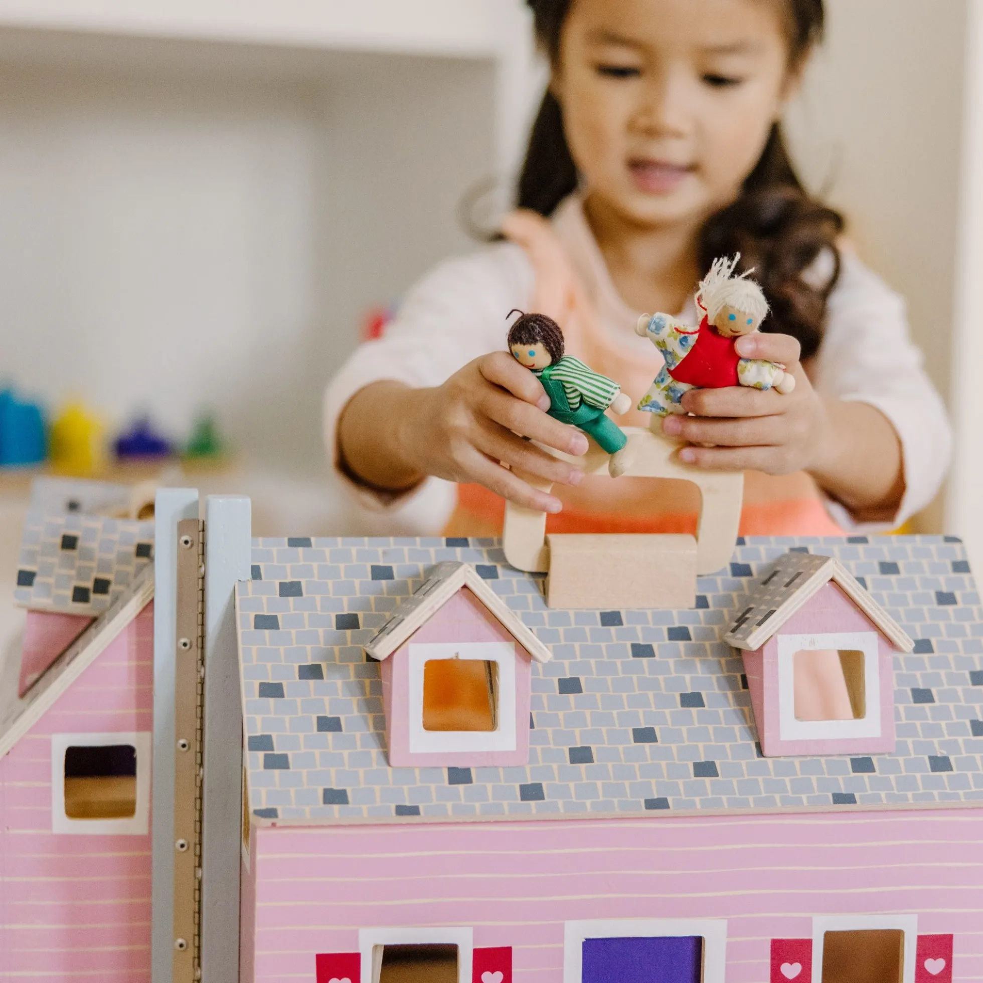 Wooden Fold & Go Dollhouse