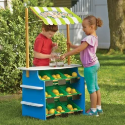 Wooden Grocery Store / Lemonade Stand