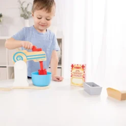Wooden Make-a-Cake Mixer Set